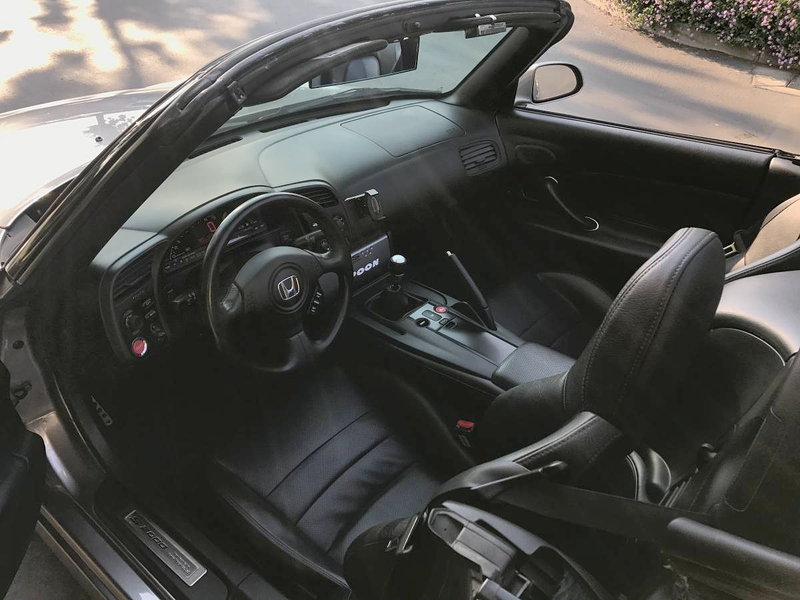 Illustration for article titled For $16,000, Could You Get Revved Up For This 2007 Honda S2000?